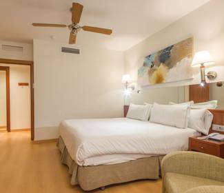 Camera executive Hotel ILUNION Les Corts – Spa Barcellona Camera executive Hotel ILUNION Les Corts – Spa Barcellona