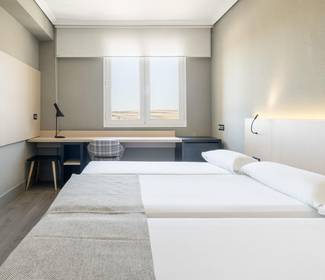 Camera doppia premium + terzo letto (3 adulti) Hotel ILUNION Las Lomas Merida Camera doppia premium + terzo letto (3 adulti) Hotel ILUNION Las Lomas Merida