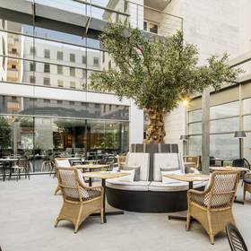 Terrazza ristorante ilunion málaga Hotel ILUNION Málaga Terrazza ristorante ilunion málaga Hotel ILUNION Málaga