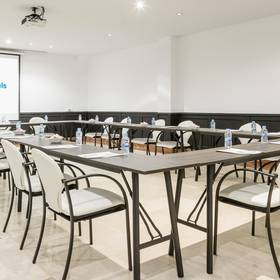 Hotel ILUNION Bel Art Barcellona Hotel ILUNION Bel Art Barcellona