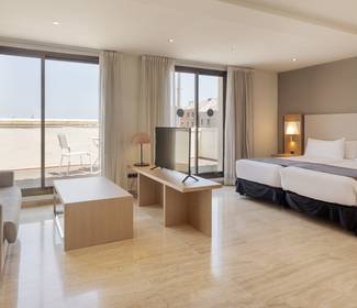 Camera junior suite Hotel ILUNION Almirante Barcellona