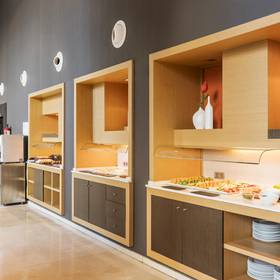 COLAZIONE A BUFFET ILUNION AQUA 3 COLAZIONE A BUFFET ILUNION AQUA 3