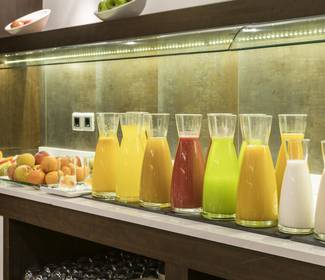 Colazione a buffet Hotel ILUNION Suites Madrid Colazione a buffet Hotel ILUNION Suites Madrid