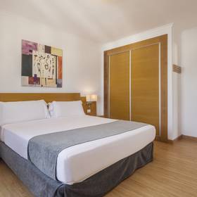 Camera Hotel ILUNION Costa Sal Lanzarote Puerto del Carmen