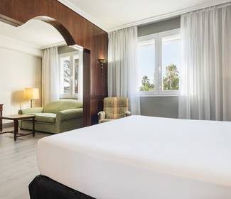 Camera junior suite Hotel ILUNION Las Lomas Merida Camera junior suite Hotel ILUNION Las Lomas Merida