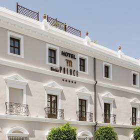 Facade ilunion mérida palace Hotel ILUNION Mérida Palace Merida Facade ilunion mérida palace Hotel ILUNION Mérida Palace Merida