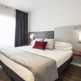 Camera ilunion suites madrid Hotel ILUNION Suites Madrid Camera ilunion suites madrid Hotel ILUNION Suites Madrid