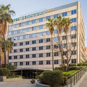 Facciata Hotel ILUNION Les Corts Spa Barcellona Facciata Hotel ILUNION Les Corts Spa Barcellona