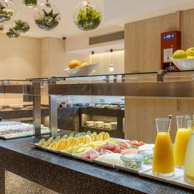 Colazione Hotel ILUNION Auditori Barcellona Colazione Hotel ILUNION Auditori Barcellona