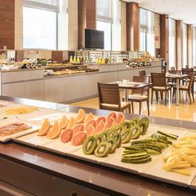 COLAZIONE A BUFFET ILUNION VALENCIA COLAZIONE A BUFFET ILUNION VALENCIA