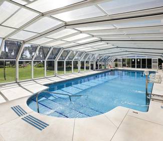 Piscina coperta Hotel ILUNION Islantilla Huelva Piscina coperta Hotel ILUNION Islantilla Huelva