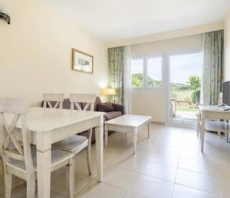 Camera accessibile Aparthotel ILUNION Sancti Petri Cádiz Camera accessibile Aparthotel ILUNION Sancti Petri Cádiz