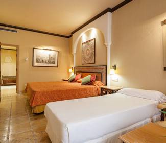 Camera tripla Hotel ILUNION Mérida Palace Merida