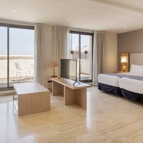 Junior suite Hotel ILUNION Almirante Barcellona Junior suite Hotel ILUNION Almirante Barcellona