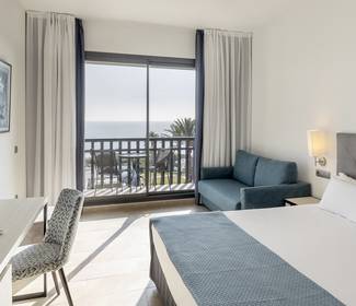 Camera doppia premium con vista mare Hotel ILUNION Calas de Conil Conil de la Frontera Camera doppia premium con vista mare Hotel ILUNION Calas de Conil Conil de la Frontera