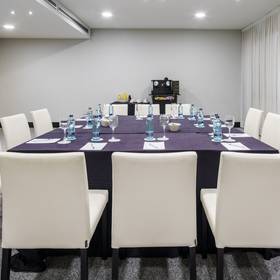 Sala riunioni Hotel ILUNION Bilbao Sala riunioni Hotel ILUNION Bilbao