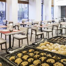 COLAZIONE A BUFFET ILUNION VALENCIA 3 COLAZIONE A BUFFET ILUNION VALENCIA 3