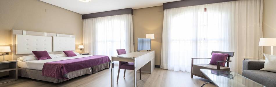 Suite ilunion golf badajoz Hotel ILUNION Golf Badajoz Suite ilunion golf badajoz Hotel ILUNION Golf Badajoz