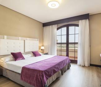 Camera suite Hotel ILUNION Golf Badajoz