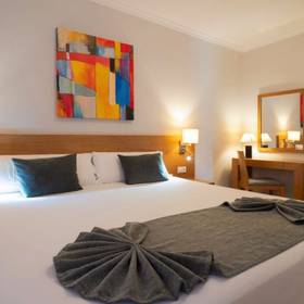 Camera Hotel ILUNION Costa Sal Lanzarote Puerto del Carmen Camera Hotel ILUNION Costa Sal Lanzarote Puerto del Carmen
