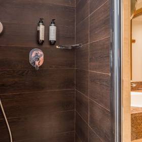 Bagno Hotel ILUNION Les Corts – Spa Barcellona Bagno Hotel ILUNION Les Corts – Spa Barcellona