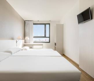 Camera tripla (3 adulti) Hotel ILUNION Valencia 3 Camera tripla (3 adulti) Hotel ILUNION Valencia 3
