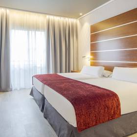 Camera doppia Hotel ILUNION Alcora Sevilla Siviglia Camera doppia Hotel ILUNION Alcora Sevilla Siviglia