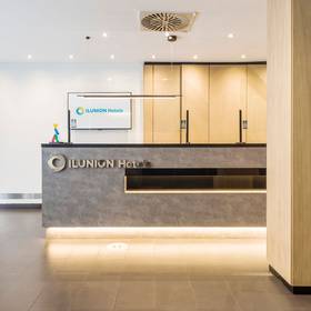 Ricezione Hotel ILUNION Almirante Barcellona Ricezione Hotel ILUNION Almirante Barcellona