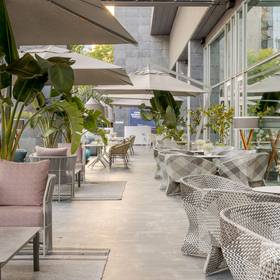 Terrazza Hotel ILUNION Atrium Madrid Terrazza Hotel ILUNION Atrium Madrid