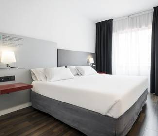 Camera doppia Hotel ILUNION Suites Madrid Camera doppia Hotel ILUNION Suites Madrid