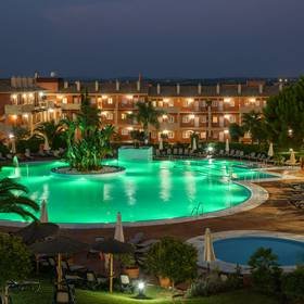 Piscina aparthotel ilunion sancti petri cádiz Piscina aparthotel ilunion sancti petri cádiz