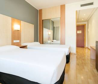 Camera doppia Hotel ILUNION Romareda Saragozza Camera doppia Hotel ILUNION Romareda Saragozza