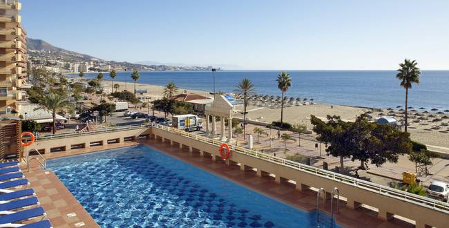 Piscina all'aperto Hotel ILUNION Fuengirola Piscina all'aperto Hotel ILUNION Fuengirola