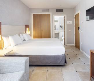 Camera doppia Hotel ILUNION Fuengirola Camera doppia Hotel ILUNION Fuengirola