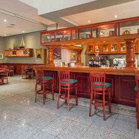 Bar Hotel ILUNION Les Corts – Spa Barcellona Bar Hotel ILUNION Les Corts – Spa Barcellona