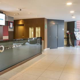 Ricezione Hotel ILUNION Auditori Barcellona Ricezione Hotel ILUNION Auditori Barcellona