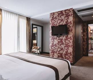 Camera junior suite (2 adulti +1 bambino) Hotel ILUNION San Sebastián Camera junior suite (2 adulti +1 bambino) Hotel ILUNION San Sebastián