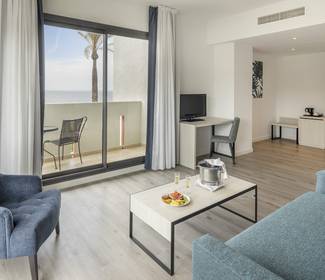 Camera junior suite Hotel ILUNION Calas de Conil Conil de la Frontera Camera junior suite Hotel ILUNION Calas de Conil Conil de la Frontera