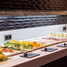 Buffet colazione ILUNION Bel Art Buffet colazione ILUNION Bel Art