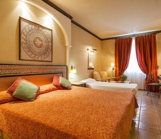 Camera tripla Hotel ILUNION Mérida Palace Merida
