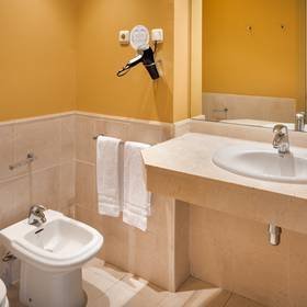 Bagno Hotel ILUNION Fuengirola Bagno Hotel ILUNION Fuengirola
