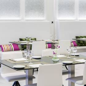 Ristorante-hall ilunion suites madrid Hotel ILUNION Suites Madrid Ristorante-hall ilunion suites madrid Hotel ILUNION Suites Madrid