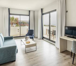 Camera junior suite Hotel ILUNION Calas de Conil Conil de la Frontera Camera junior suite Hotel ILUNION Calas de Conil Conil de la Frontera