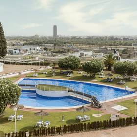 Piscina Hotel ILUNION Alcora Sevilla Siviglia Piscina Hotel ILUNION Alcora Sevilla Siviglia