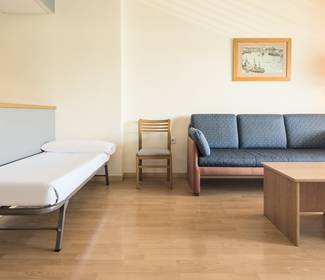 Camera quadruple Hotel ILUNION Romareda Saragozza Camera quadruple Hotel ILUNION Romareda Saragozza