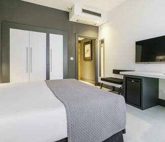 Standard Hotel ILUNION Bilbao Standard Hotel ILUNION Bilbao