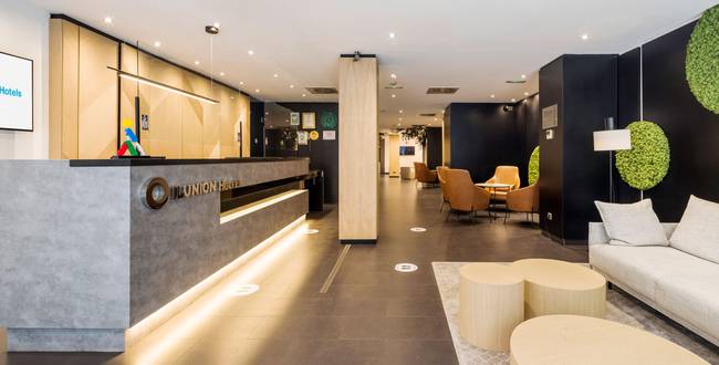 Ricezione Hotel ILUNION Almirante Barcellona Ricezione Hotel ILUNION Almirante Barcellona