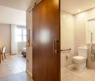 Camera accessibile Hotel ILUNION Fuengirola Camera accessibile Hotel ILUNION Fuengirola