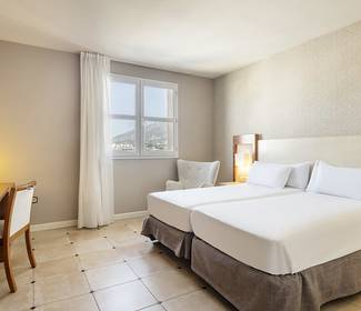 Camera accessibile Hotel ILUNION Fuengirola Camera accessibile Hotel ILUNION Fuengirola
