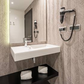 Bagno camera doppia ilunion bel art Hotel ILUNION Bel Art Barcellona Bagno camera doppia ilunion bel art Hotel ILUNION Bel Art Barcellona